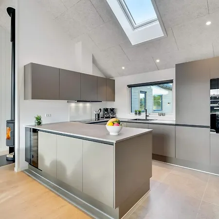 5 Star In Aakirkeby, Cleaning Included