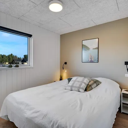 5 Star In Aakirkeby, Cleaning Included Prázdninový dům *