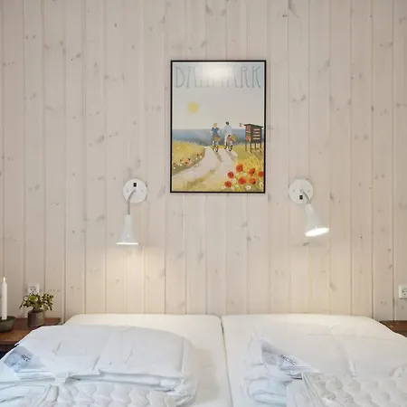 Prázdninový dům 5 Star In Aakirkeby, Cleaning Included *